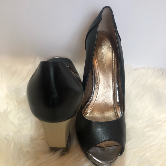 BCBG Wood and Gold Block Peep Toe Heel - Picture 3 of 7